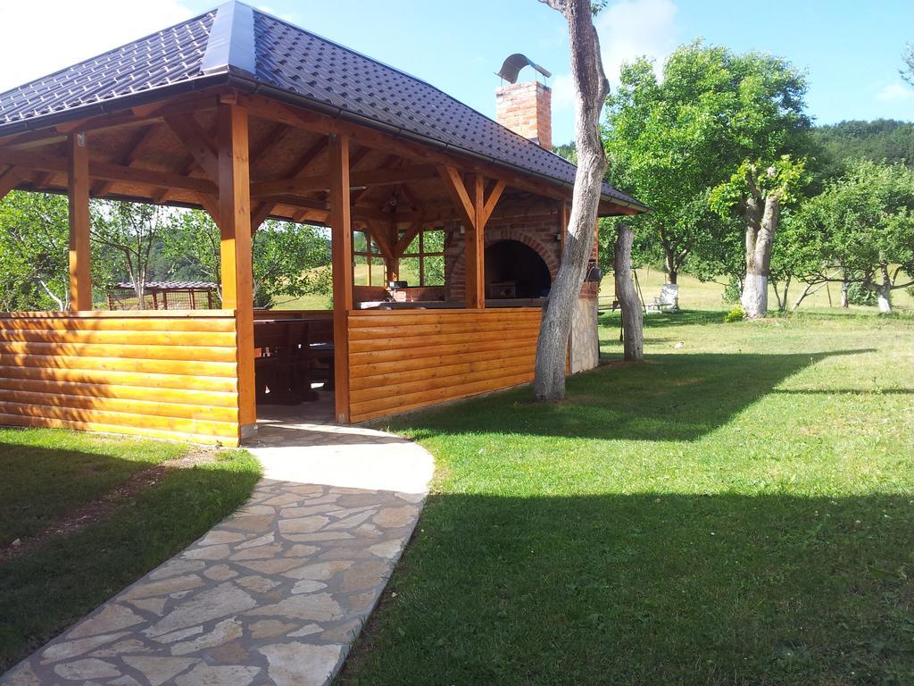 Guest House Family Varda Plitvice Lakes Plitvička Jezera Exteriör bild